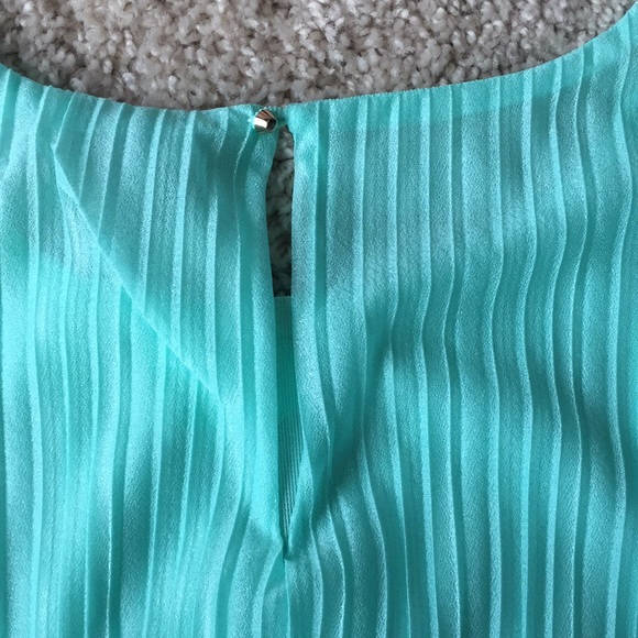 Dynamite | Sleeveless Top - Picture 6 of 10